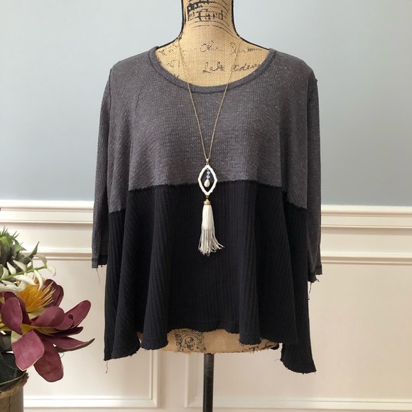 Free People Rare Grey and Black Drippy Thermal Top - Picture 3 of 8